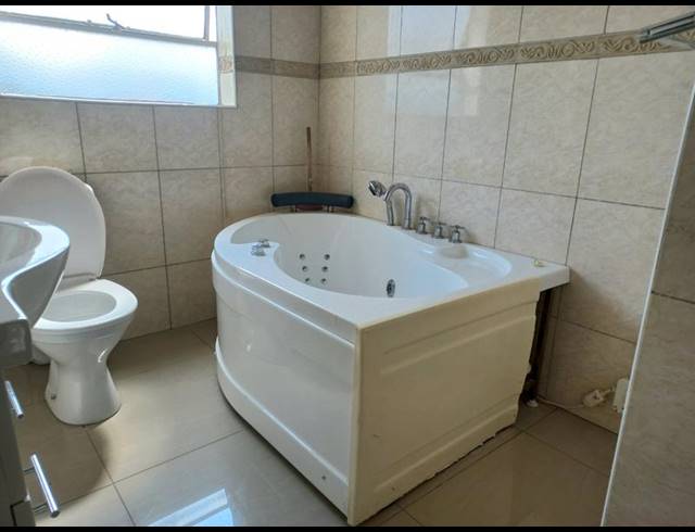 3 BEDROOM APARTMENT FOR SALE IN AQUAPARK